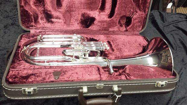 Besson sovereign outlet tenor horn