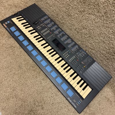 Yamaha Portasound PSS-680 Keyboard 1980s