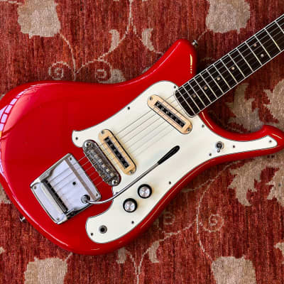 Yamaha SG-2 electric guitars