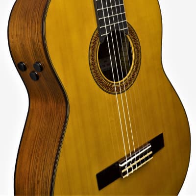 Yamaha CG TransAcoustic Solid Engleman Spruce Top Nylon String Classical Acoustic Electric Guitar, Natural image 2