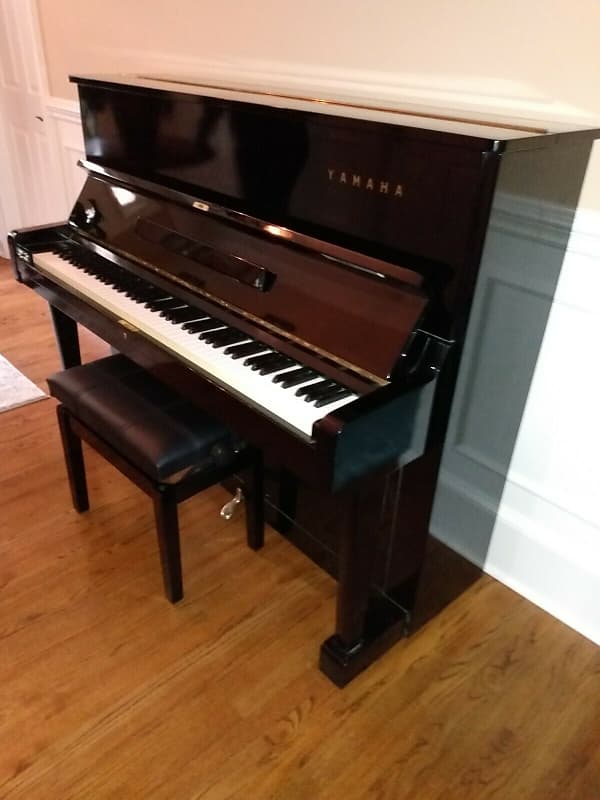 Yamaha U1 48'' Upright Piano image 1
