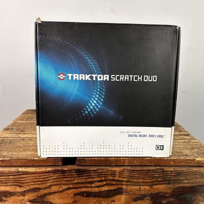 TRAKTOR SCRATCH DUO (初代) Traktor Scratch Duo Unboxing & First Impressions (DJbooth