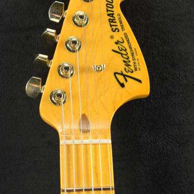 Mint Fender Bruno Mars Stratocaster Mars Mocha Maple Fingerboard image 4