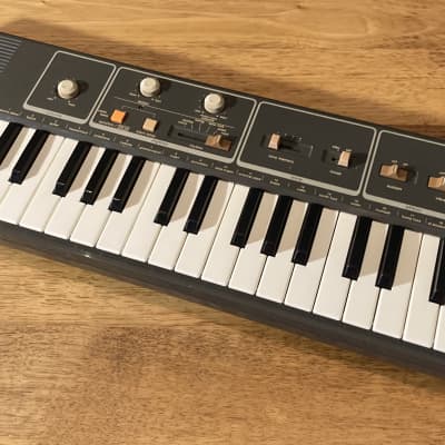 RARE Casio MT-41 Casiotone 37-Key Synthesizer 1981 - 1982 - White