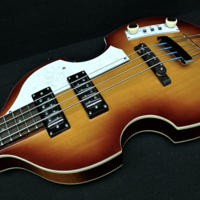 NEW Hofner CAVERN Reissue Beatle Bass HI-CA-PE-SB & CASE with Flat Wounds & 500/1 type Tea Cup Knobs image 5