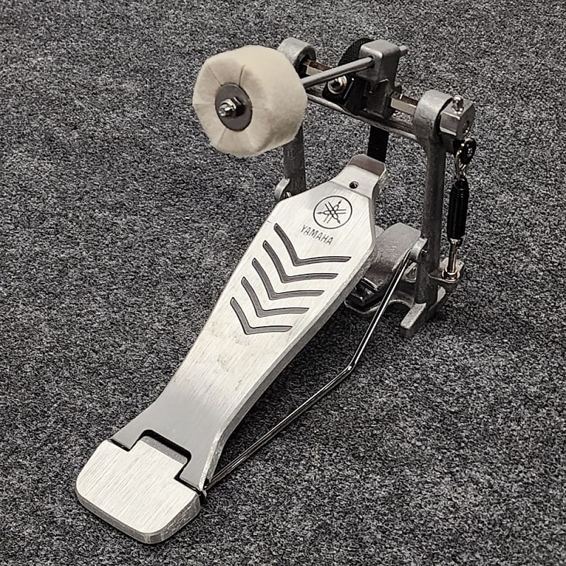Used Yamaha Single Bass Drum Pedal Strap Drive Reverb