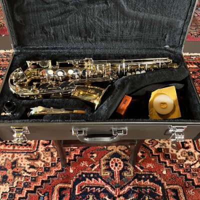 Yamaha YAS-26 Standard Alto Saxophone 2010s - Lacquered Brass image 3