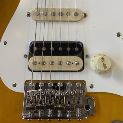 Fender JV Modified '50s Stratocaster HSS 2-Tone Sunburst Fender JV Modified '50s Stratocaster HSS 2-Color Sunburst #JV004940 (7lbs, 9.3oz) image 4