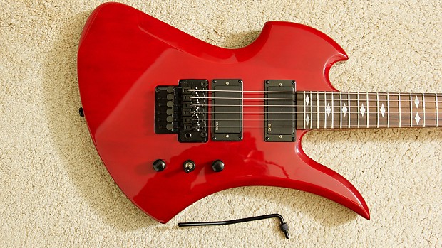 B.C. Rich Mockingbird FR 24 fret EMG 81/85 Floyd Rose