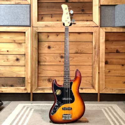 Sire Marcus Miller V7 Alder Bass Left Handed, 2nd Generation in Tobacco Sunburst for sale