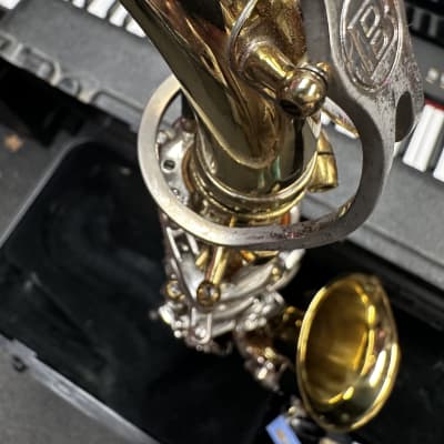 Bundy Alto Saxophone / 1268978 image 7