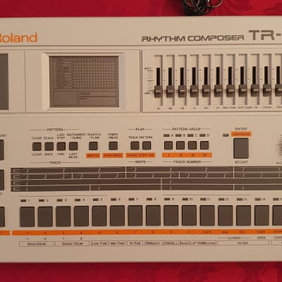 Roland TR-707 Rhythm Composer Drum Machine | Reverb Canada