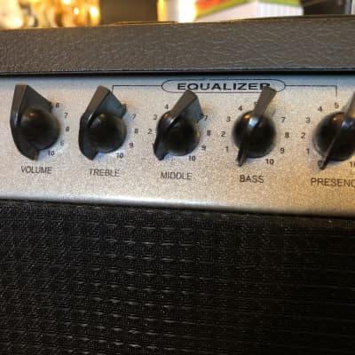 Dean Bassola 10 Practice Amplifier image 5