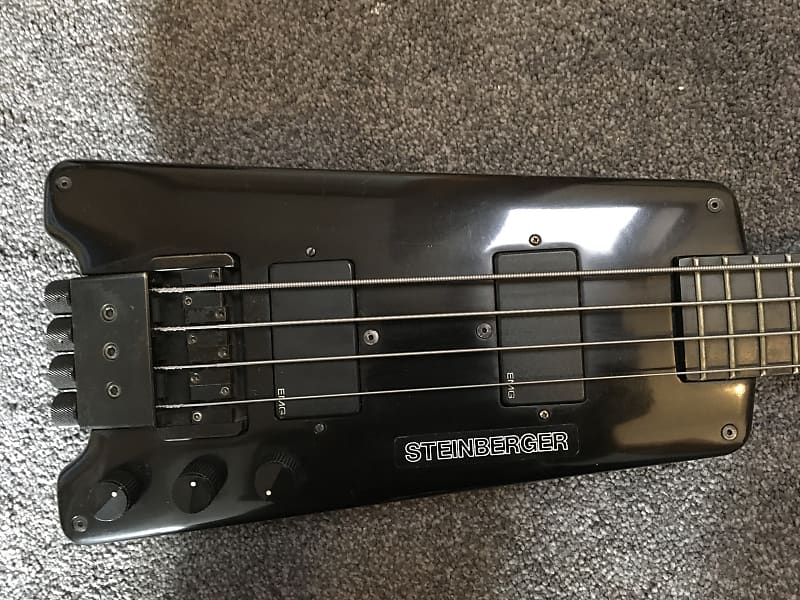 Steinberger L2 1982 Black Reverb