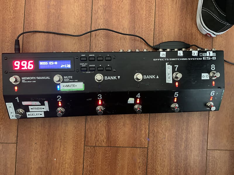 Boss ES-8 Effects Switching System | Reverb Boss ES-8 Effects Switching System | Reverb