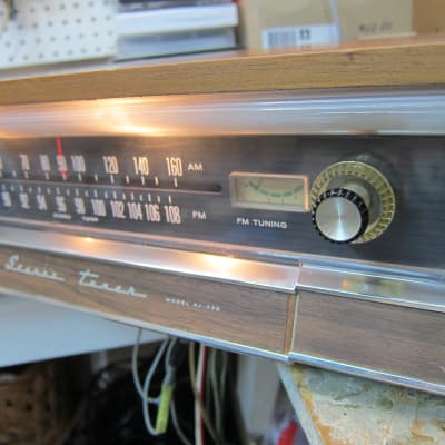 Vintage Heathkit AJ-43D Am/Fm Stereo Analogue Tuner, Wood Cabinet Very Cool Retro Look, Working, Tuner Dial not working for FM, but Tunes 1960s - Wood image 1