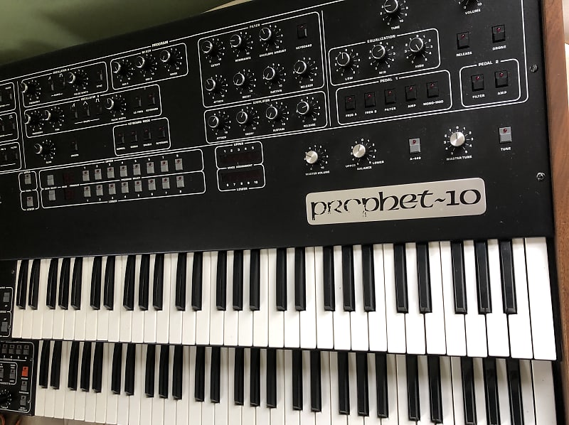 Sequential Prophet 10 Rev3 61-Key Dual Keyboard 10-Voice Polyphonic  Synthesizer 1980 - 1984