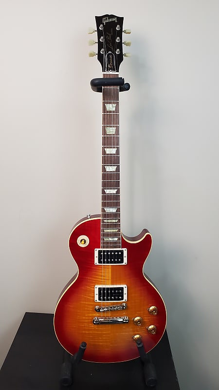o*n様 Gibson Les Paul Classic Premium Plu Gibson Les Paul Classic Premium Plus Honey Burst 2001