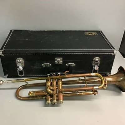King Cleveland 600 Bb Trumpet, USA, Brass with Case, poor but playable condition image 1