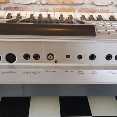 Yamaha PSR 3000 Silver Keyboard synth | Reverb
