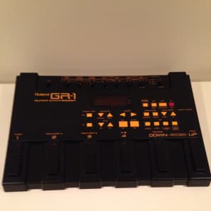 Roland GR-1 Guitar Synth with GK-2 Synth Pickup | Reverb