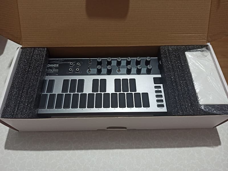 Donner B1 Analog Bass Synthesizer and Sequencer Reverb