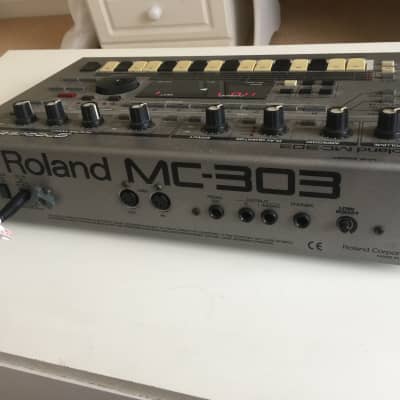 Roland MC-303 Groovebox 1990 - 1998 | Reverb UK