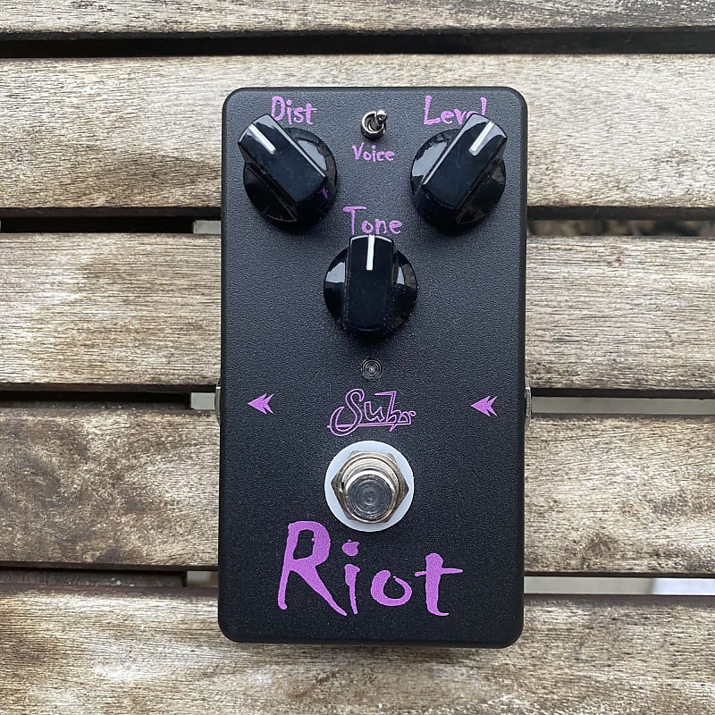 Suhr Riot