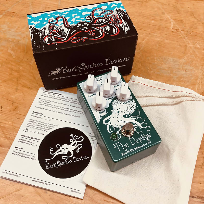 EarthQuaker Devices The Depths