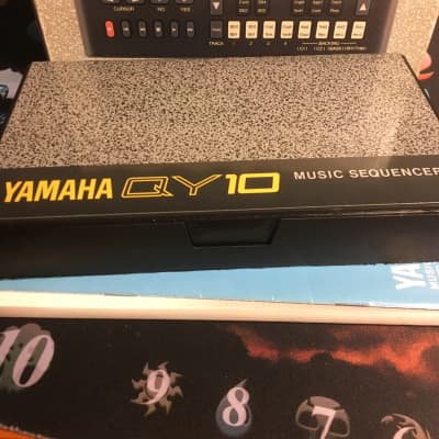 Yamaha qy 10 image 2