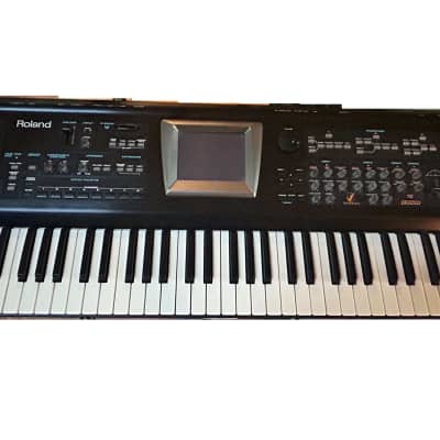 Roland V-Synth 61-Key Digital Synthesizer 2003 - 2007 - Black