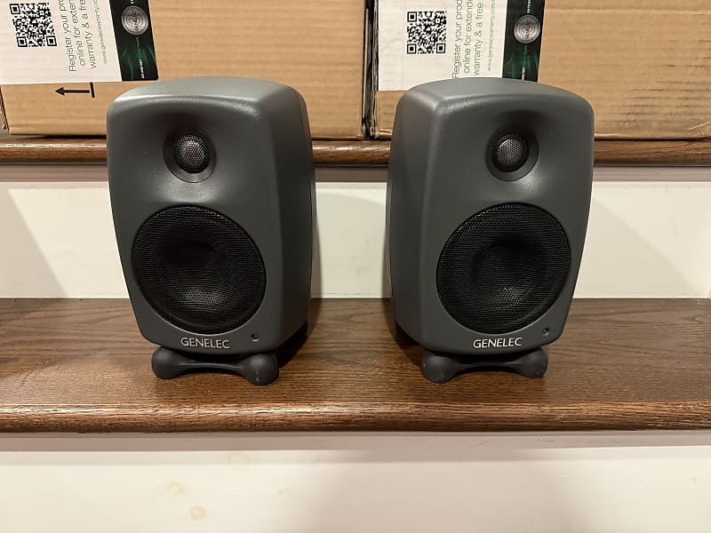 Genelec 8320A SAM 4" Powered Nearfield Studio Monitor (Pair) 2016 - 2021 - Gray image 1