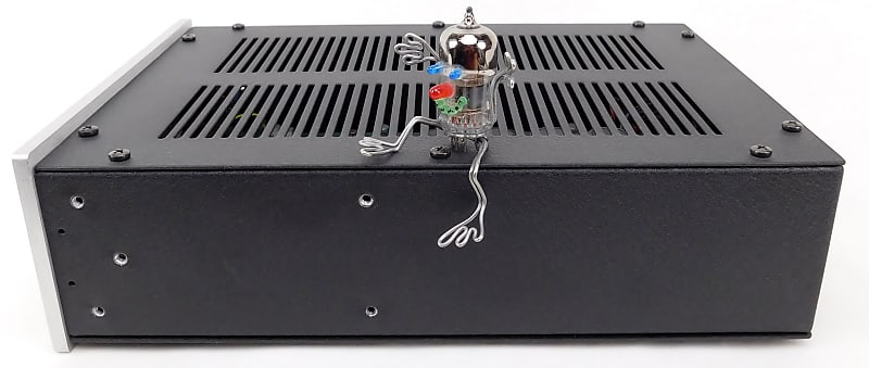 Avalon U5 Mono Silver Instrument & DI Preamp + Top Zustand + Avalon U5 Mono Silver Instrument & DI Preamp + Top Zustand +