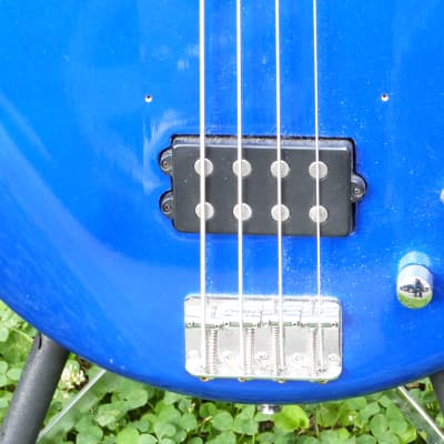 Fernandes 4 string bass HB pickup  blue image 3