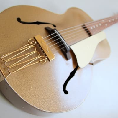 1960's Egmond Manhattan Goldtop - Recovered and upgraded image 6