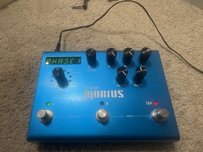 Strymon Mobius