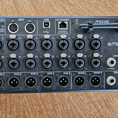 Behringer XR18 X Air Digital Mixer Bundle with Gator Bag Behringer XR18 X Air Digital Mixer Bundle with Gator Bag