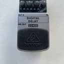 Behringer DD400 Digital Delay Stereo Echo Guitar Effect Pedal