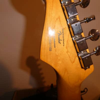 Squier Vintage Modified Surf Stratocaster 2012 - 2018 - Candy Apple Red image 15