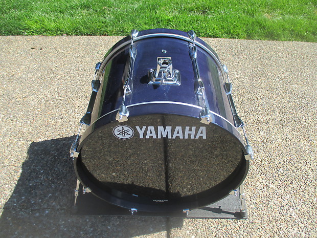Yamaha stage top custom bass drum