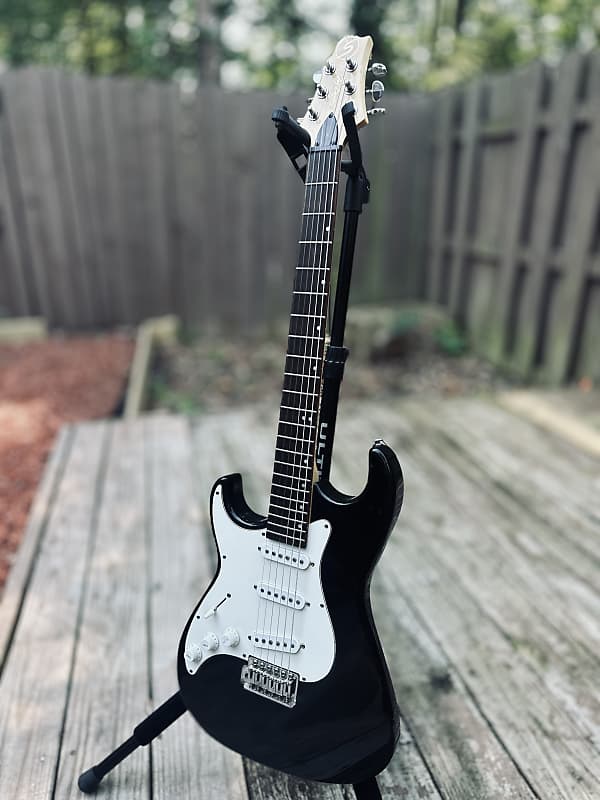 Samick Gregg Bennett Malibu Stratocaster left handed - Black | Reverb