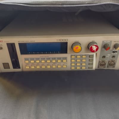 Akai S1000 MIDI Stereo Digital Sampler 1988 - White