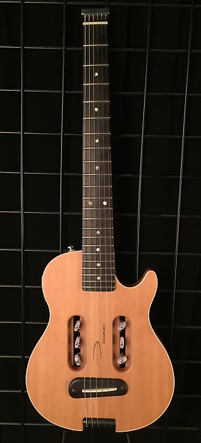 Traveler Escape MKII Acoustic-Electric Travel Guitar Natural