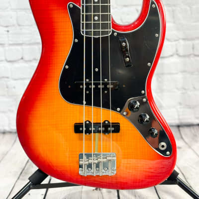 Fender Rarities Series Flame Ash Top American Original '60s Jazz Bass image 2