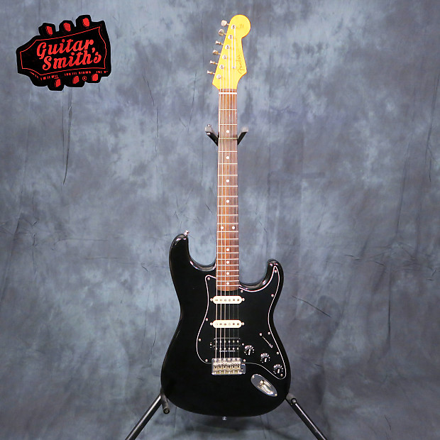 Kurt cobain black stratocaster sale