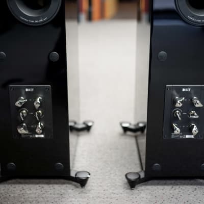Kef Reference 3 Floor Standing Speaker Pair - Gloss Black - Demo Pair image 8