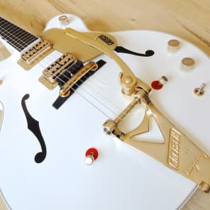 Gretsch G6122-1962 Chet Atkins Country Gentleman White Falcon 2012 White image 6