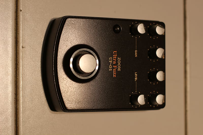 Zoom Ultra Fuzz UF-01