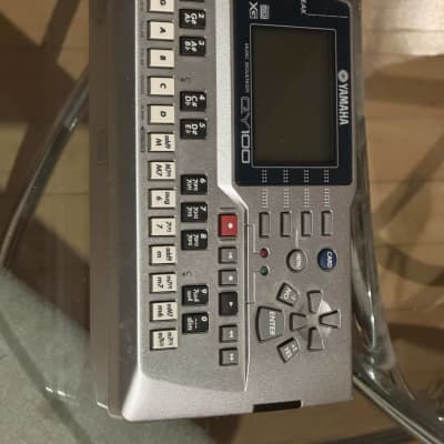Yamaha QY100 Sequencer 1996 - 2002 - Silver