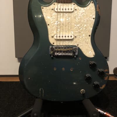 Gibson Melody Maker 1967 Pelham Blue (now looks green) image 2